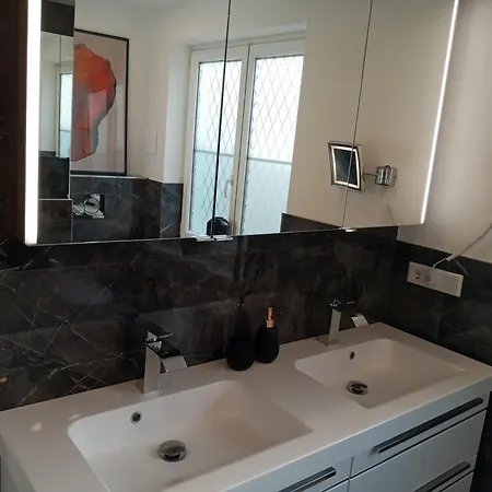 Schafberg Luxury Apartment *